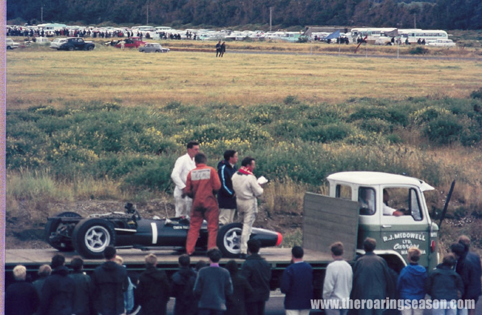 Name:  1968 winner Bruce McLaren.jpg
Views: 1928
Size:  134.6 KB