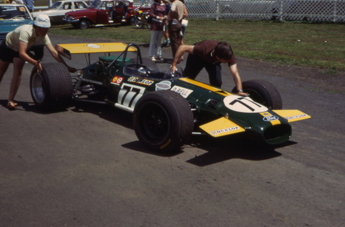 Name:  Derek Bell Brabham Cosworth Pukekohe Jan 70.jpg
Views: 2389
Size:  81.0 KB