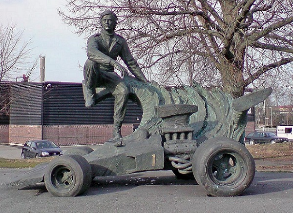 Name:  800px-Ronnie-peterson-statue.jpg
Views: 2490
Size:  158.2 KB