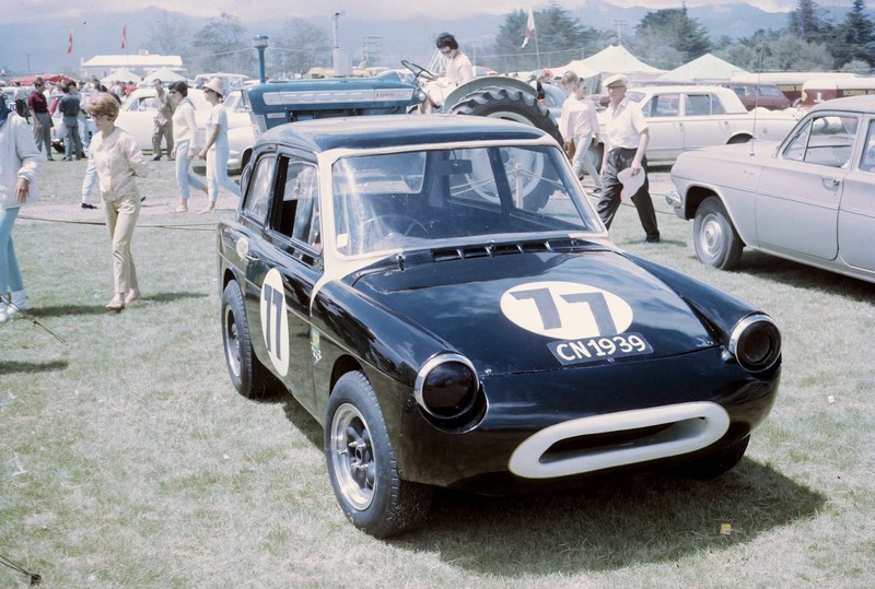 Name:  04 Early Levin 1960s h026.jpg
Views: 1433
Size:  154.2 KB