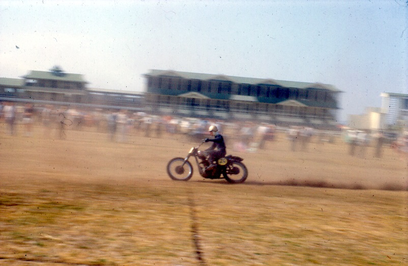 Name:  5 Grass Track Racing at Wanganui.jpg
Views: 2052
Size:  138.2 KB