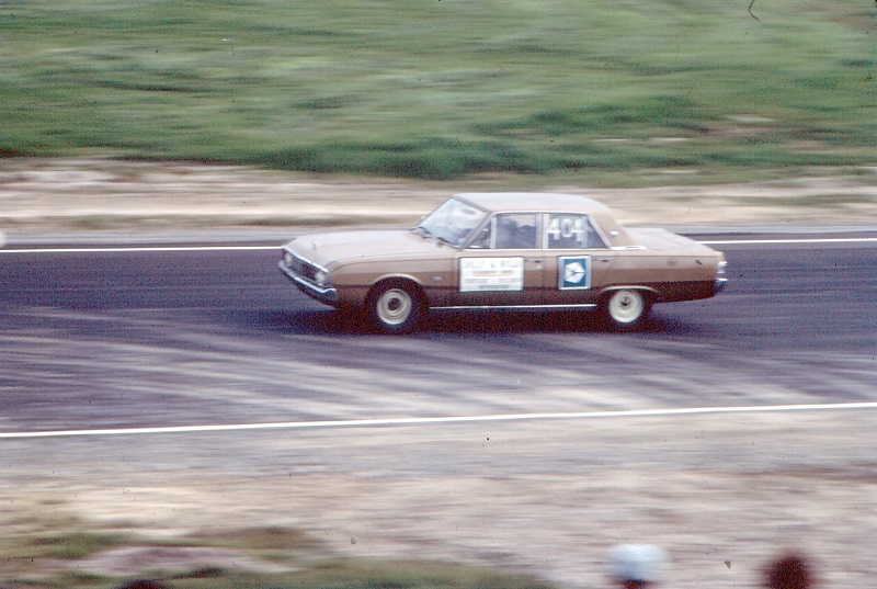 Name:  15 Chrysler Valiant - Manfeild Opening Meeting.jpg
Views: 1950
Size:  150.9 KB