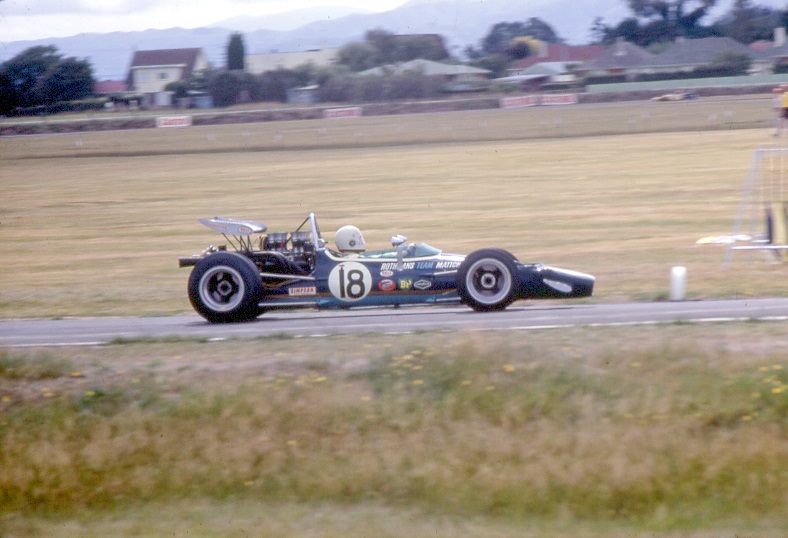 Name:  24 Frank Matich (McLaren M10) at Levin.jpg
Views: 2643
Size:  122.3 KB