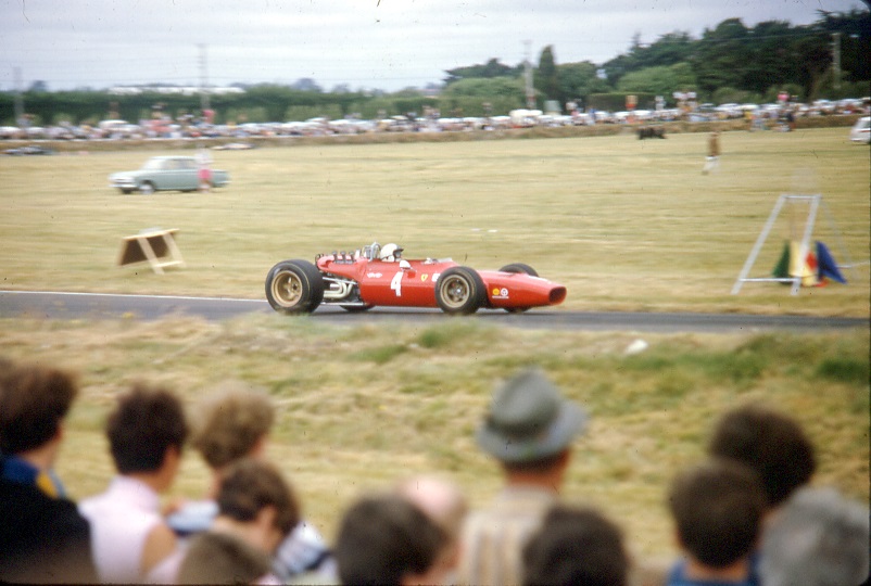 Name:  25 Chris Amon (Ferrari) at Levin.jpg
Views: 2118
Size:  129.0 KB