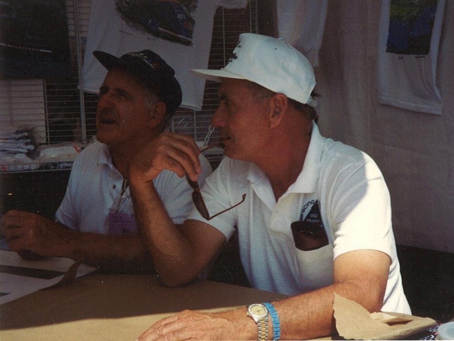 Name:  Hulme and Follmer signing autographs. August 1992.jpg
Views: 852
Size:  165.4 KB