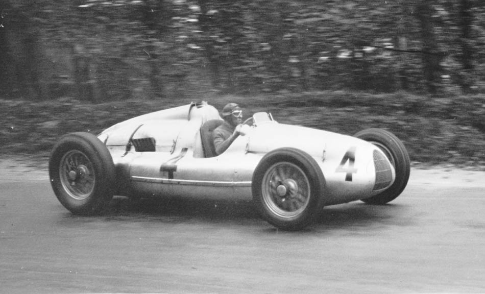 Name:  138_1002_04b Auto Union Nuvolari.jpg
Views: 1742
Size:  89.7 KB