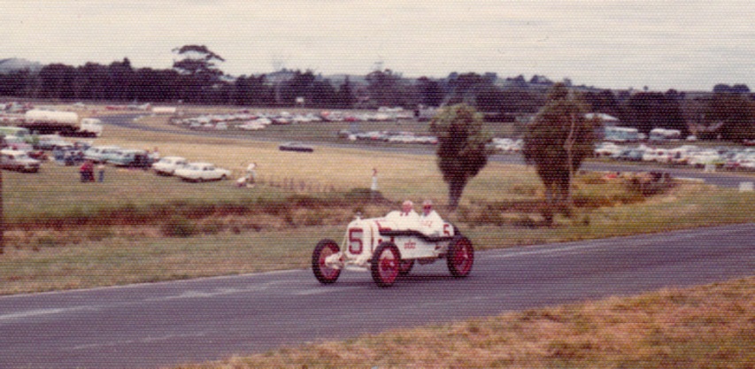 Name:  Stutz.at Pukekohe. 1976_NEW.jpg
Views: 1488
Size:  147.0 KB