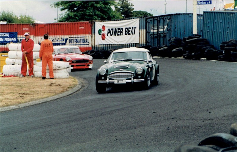 Name:  Telecom Motorfest 1994 Phil Mules Healey. #2. CCI06092015 (2) (800x513).jpg
Views: 1858
Size:  137.8 KB