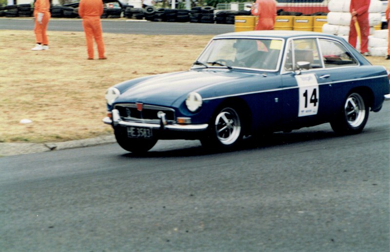 Name:  Telecom Motorfest MGB GT #2, CCI11092015 (2) (800x517).jpg
Views: 1767
Size:  113.8 KB