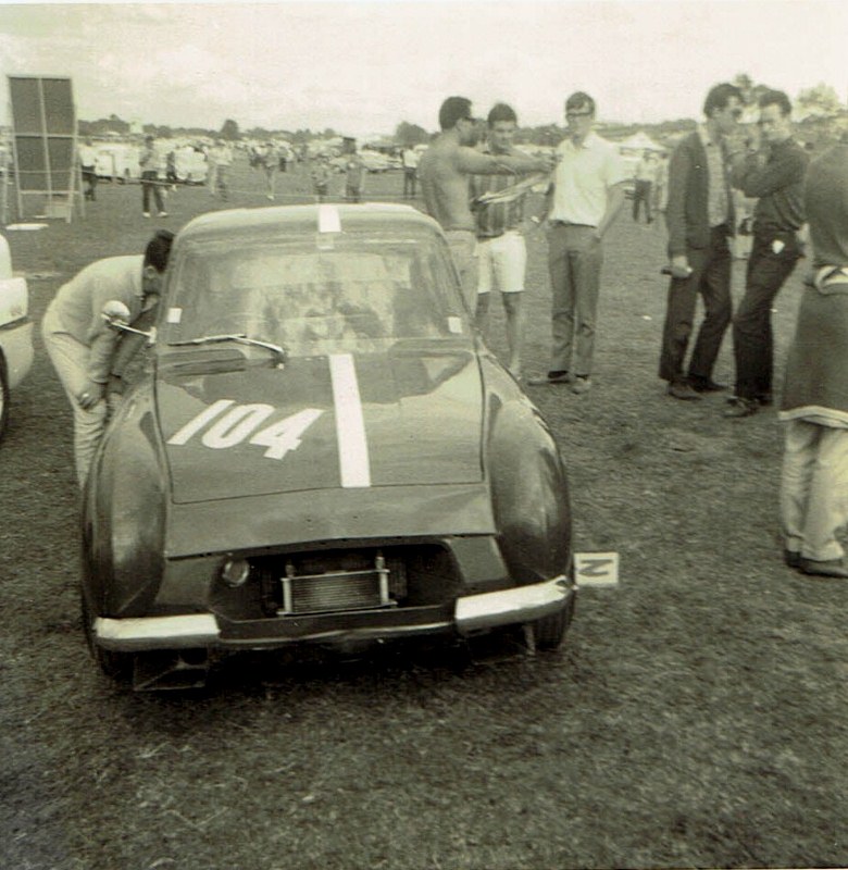 Name:  Pukekohe April 1966 #7, Lotus Anglia Paul Fahey CCI12102015_0003 (780x800).jpg
Views: 10172
Size:  161.4 KB