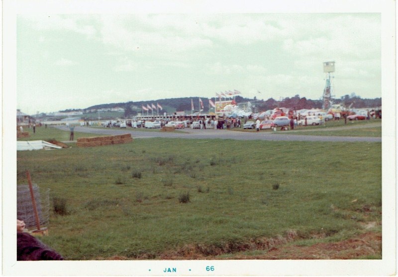 Name:  Pukekohe 1965 Gold Leaf 3 hour Wills 6 Hour the pits. CCI12102015 (800x557).jpg
Views: 10095
Size:  107.7 KB