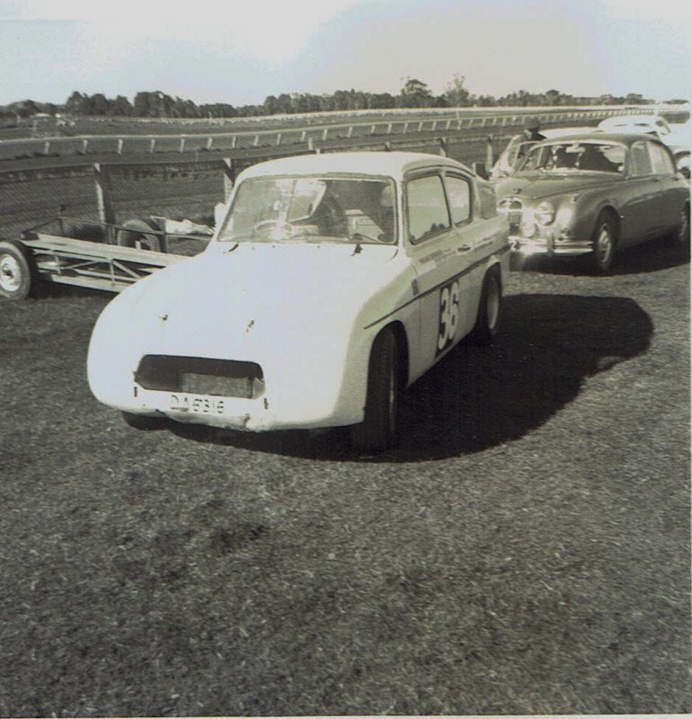 Name:  Pukekohe May 1966 #20 Lotus Anglia - same car v2, CCI13102015_0003 (2) (770x800).jpg
Views: 4231
Size:  159.5 KB
