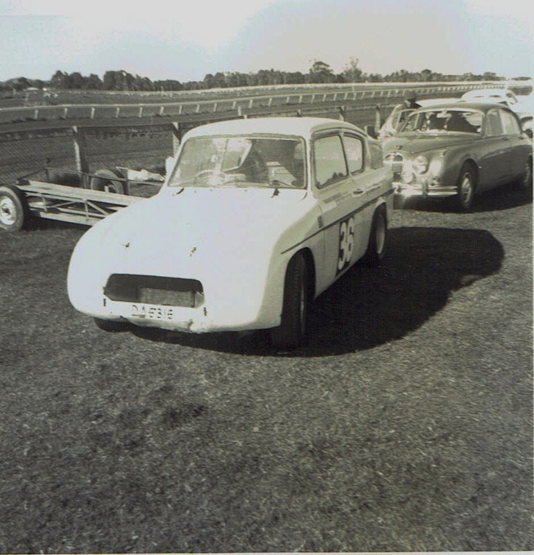 Name:  Pukekohe May 1966 #20 Lotus Anglia - same car v2, CCI13102015_0003 (2) (770x800).jpg
Views: 4526
Size:  159.5 KB