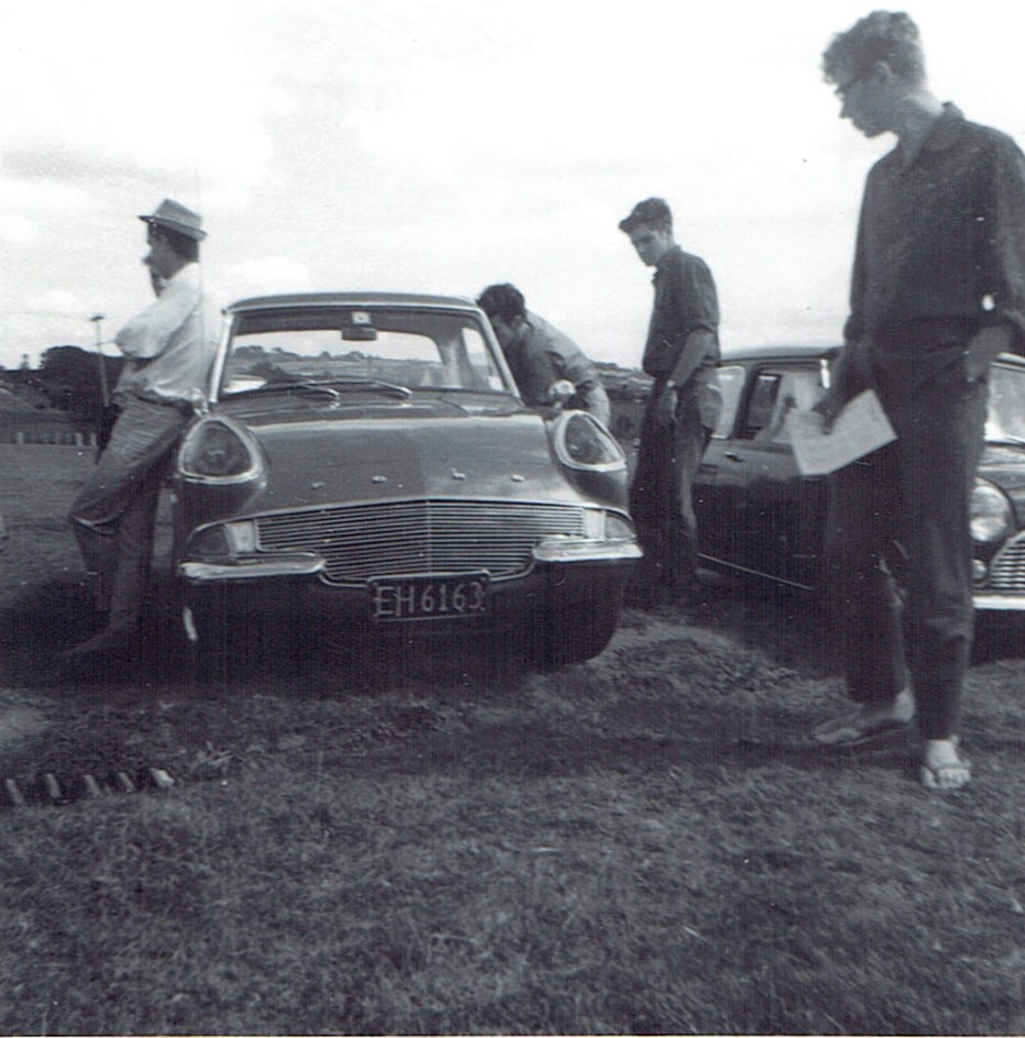 Name:  Ford Anglia -custom at Pukekohe v2, CCI14102015_0004 (2).jpg
Views: 4524
Size:  179.9 KB