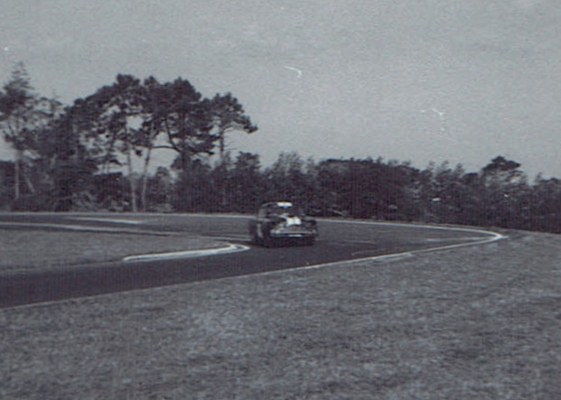 Name:  Pukekohe 1967 #3, Zephyr Corvette Rod Coppins pic 1, v3, CCI19102015_0003 (3).jpg
Views: 1953
Size:  66.7 KB