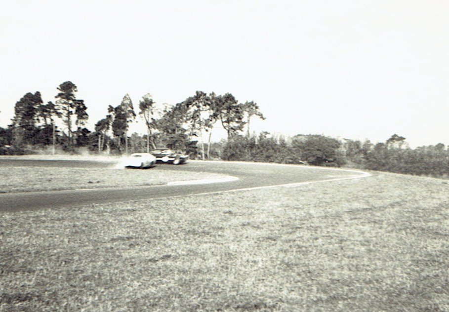 Name:  Pukekohe 1967 #8 Zephyr Corvette and Anglia -sideways v3, CCI20102015_0004 (2).jpg
Views: 1881
Size:  137.7 KB
