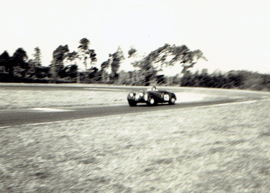 Name:  Pukekohe Dec 1966 #21 Jaguar XK120  1, v3, CCI21102015_0006 (2).jpg
Views: 2364
Size:  119.1 KB