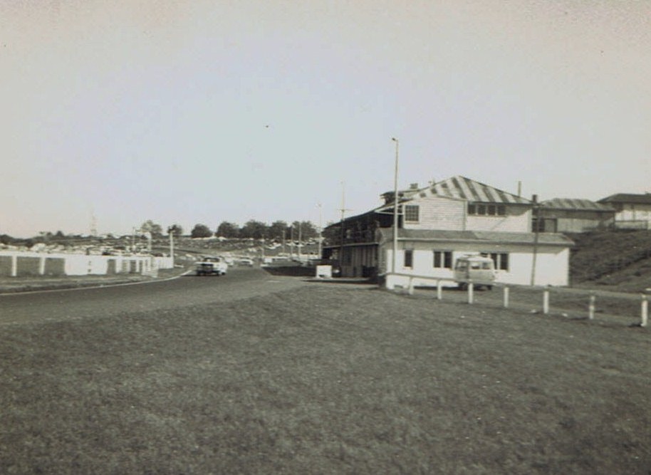 Name:  Pukekohe Nov 1967 #3, Mustang v3, CCI23102015_0004 (2).jpg
Views: 1988
Size:  107.1 KB