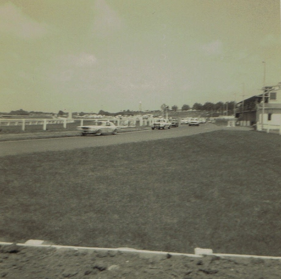 Name:  Pukekohe Nov 1967 #4 Mustangs  2, v2, CCI23102015_0001 (2).jpg
Views: 1796
Size:  137.9 KB