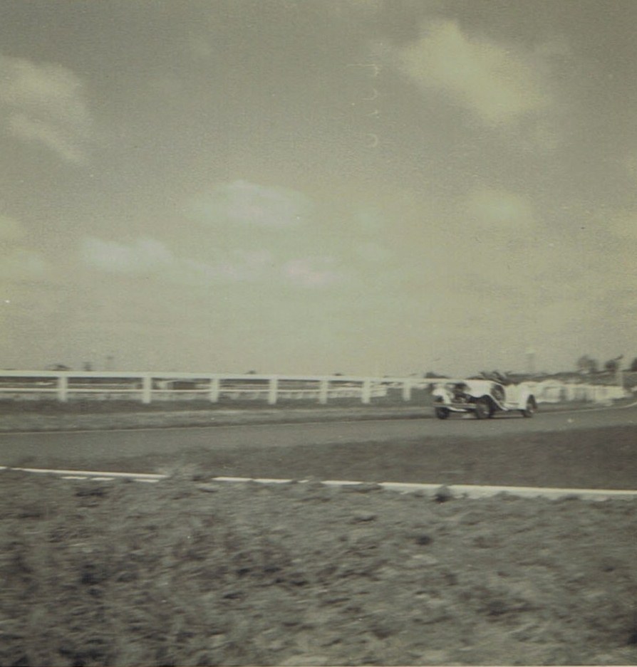 Name:  Pukekohe Nov 1967 #7 Vintage car demonstration laps v2, CCI23102015_0006 (2).jpg
Views: 1909
Size:  131.0 KB