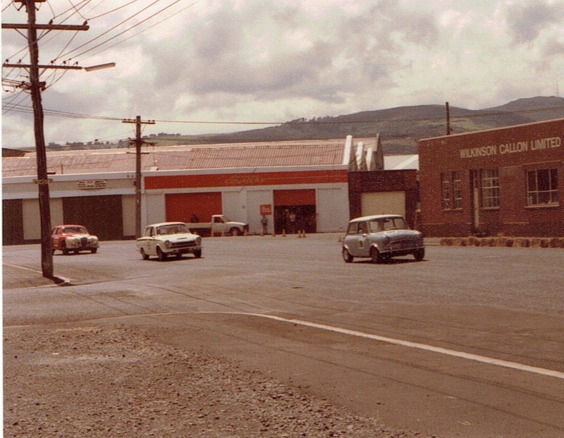 Name:  Dunedin Festival 1984 #25  Minis Cortina Jaguar v2, CCI27102015_0002 (2) (800x621).jpg
Views: 4740
Size:  146.4 KB