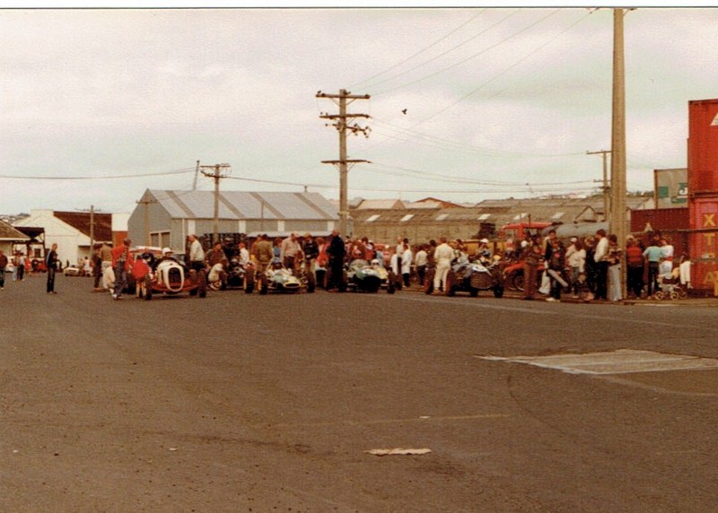 Name:  Dunedin Festival 1984 #46 single seater field #2, v2, CCI12112015 (2) (800x572).jpg
Views: 2347
Size:  124.6 KB