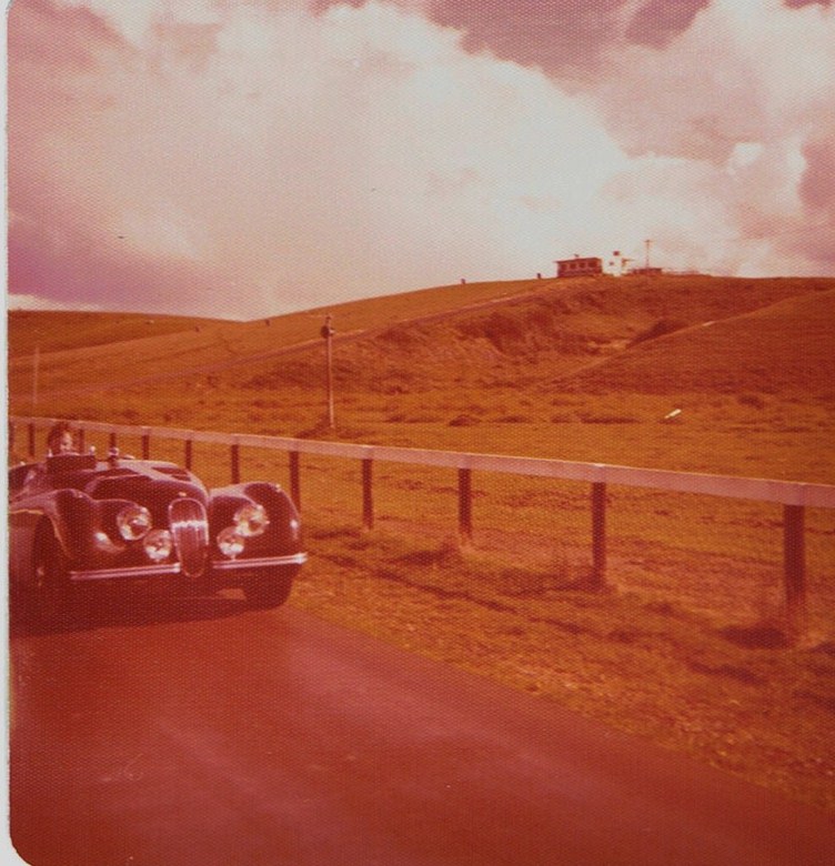 Name:  Jag Drag April 1977 #8 XK120 Bill Clouston - return road CCI24122015_0004 (752x780).jpg
Views: 882
Size:  153.3 KB