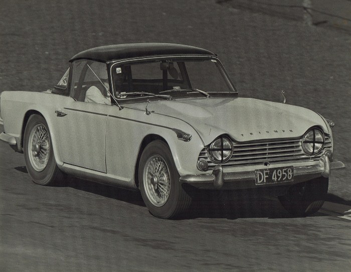 Name:  My Cars #4 1967 Triumph TR4A 2138cc Pukekohe Sprints 1978-9 v3, CCI28122015_0005 (2) (700x542).jpg
Views: 1304
Size:  110.7 KB