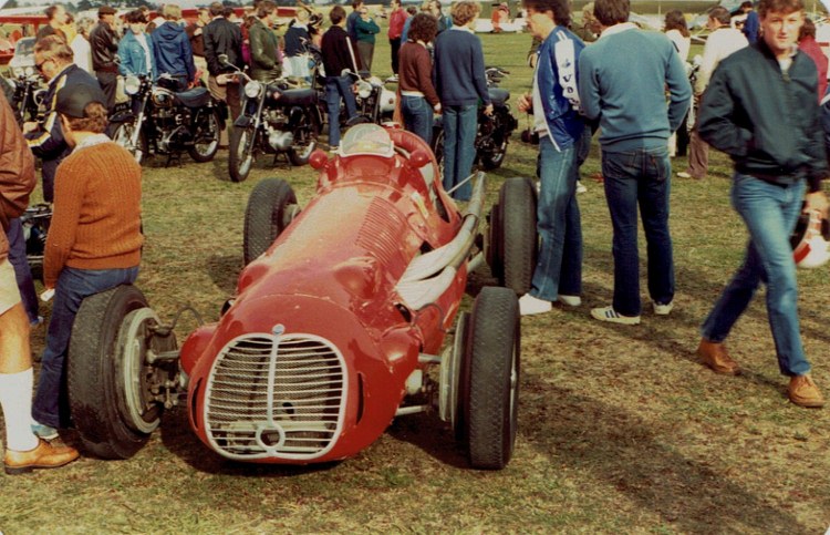 Name:  Ohakea Reunion 1982 #19 Maserati  & bikes CCI01012016 (750x483).jpg
Views: 2498
Size:  154.4 KB