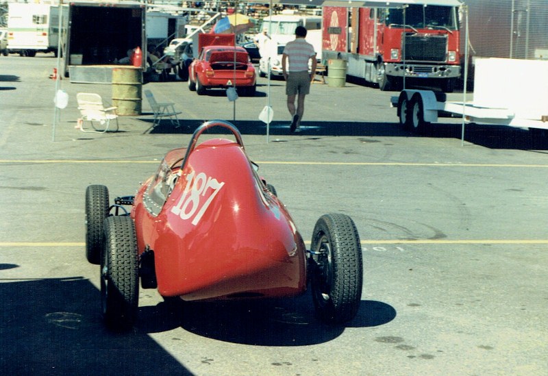 Name:  PIR 1988 #15 Italians - singel seater and a 105 CCI05012016_0002 (800x549).jpg
Views: 849
Size:  145.3 KB