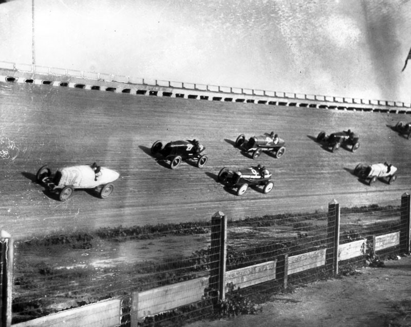 Name:  Beverly_Hills_Speedway_1919.jpg
Views: 1233
Size:  131.6 KB