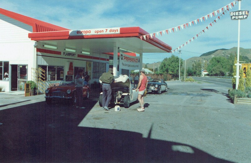 Name:  AHCCNZ events #15 1989 Masterton Rally fuel stop going home CCI22022016_0008 (800x520).jpg
Views: 835
Size:  118.5 KB