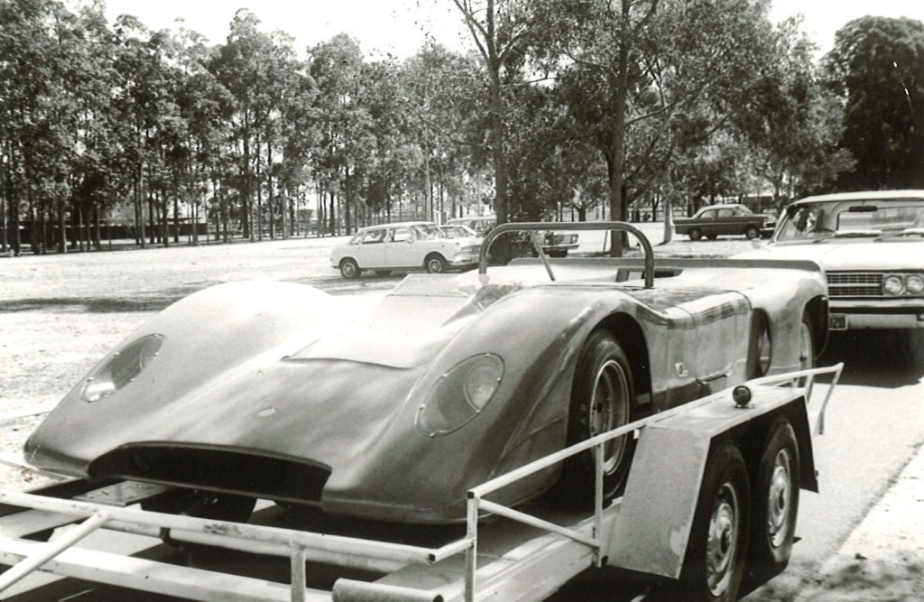 Name:  1970 Australian sports car Warwick Farm.jpg
Views: 680
Size:  169.0 KB