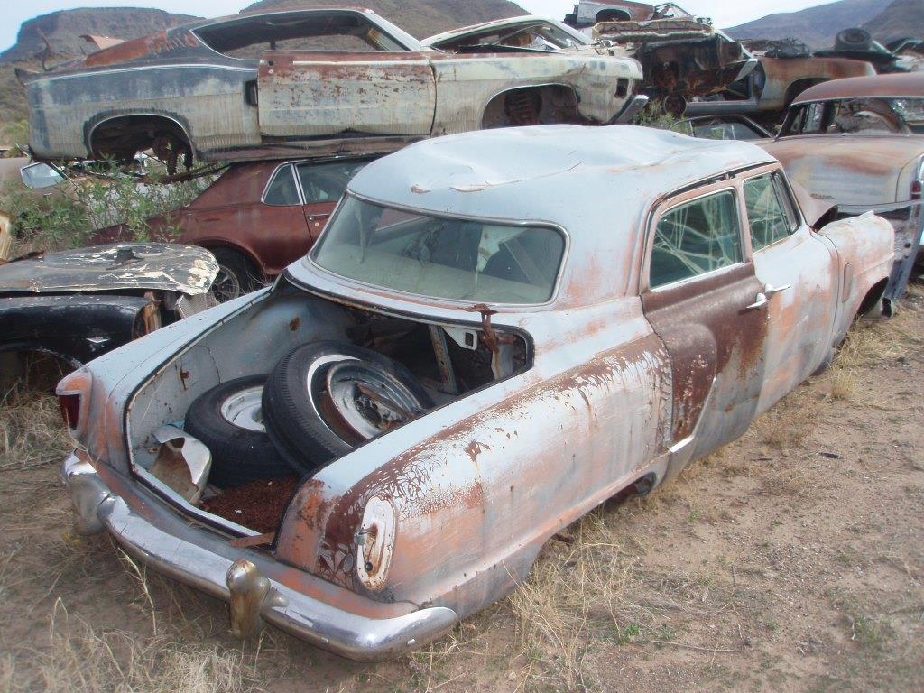 Name:  1952 Studebaker resting place..jpg
Views: 1549
Size:  171.2 KB