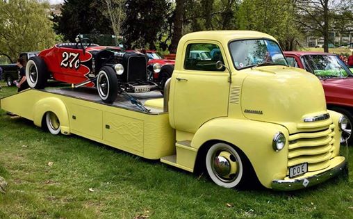 Name:  Chev transporter and 32 Ford - Big Idol.jpg
Views: 1533
Size:  46.1 KB