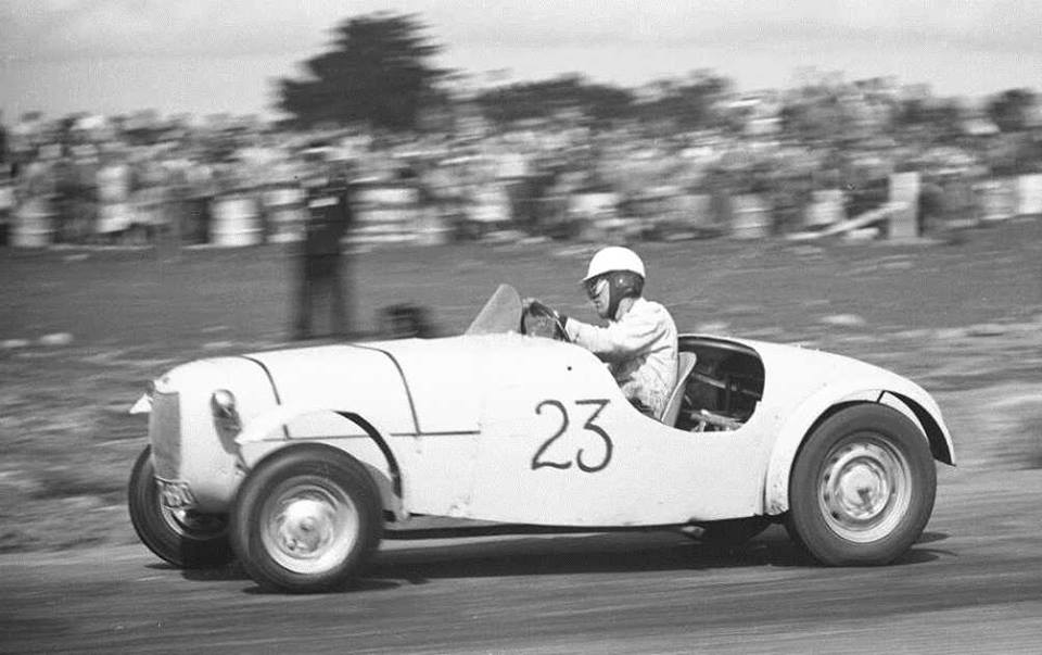 Name:  Bucklers in NZ #35  Jim Boyd Levin Race 1956 Bruce Davis .jpg
Views: 1830
Size:  66.7 KB