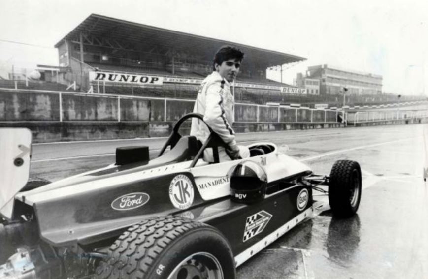 Name:  Damon Hill. Early drive at Brands Hatch..jpg
Views: 887
Size:  74.3 KB