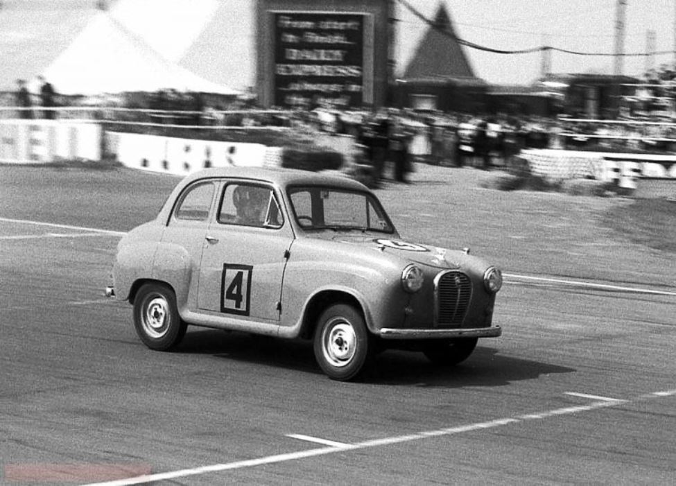 Name:  Silverstone+-+May+1958_RE+873+-+Graham+Hill+-+Speedwell+A+35_jpg_small.jpg
Views: 884
Size:  116.1 KB