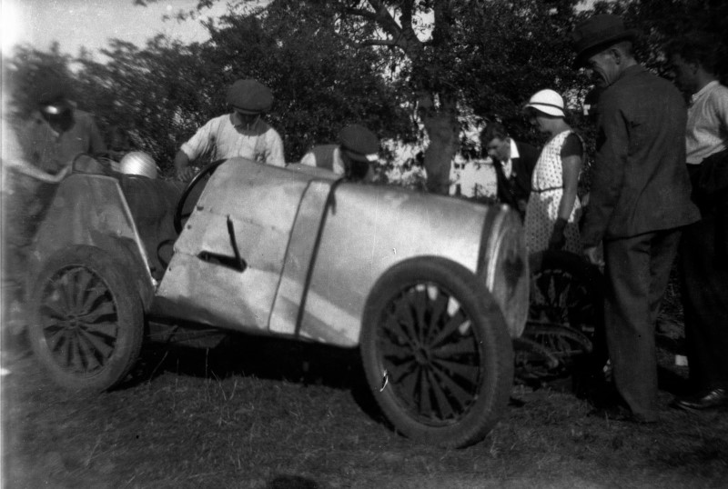Name:  139 Bugatti.JPG
Views: 868
Size:  105.4 KB