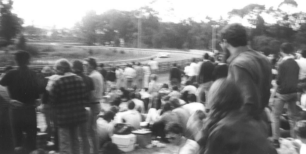 Name:  Warwick Farm. Esses. 1970.Crowd scene.pg.jpg
Views: 791
Size:  62.9 KB