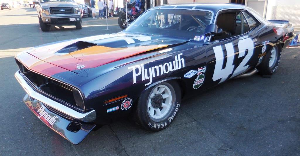 Name:  1970 Plymouth Cuda # 42. Driver Bill Ockerlund.jpg
Views: 716
Size:  156.1 KB