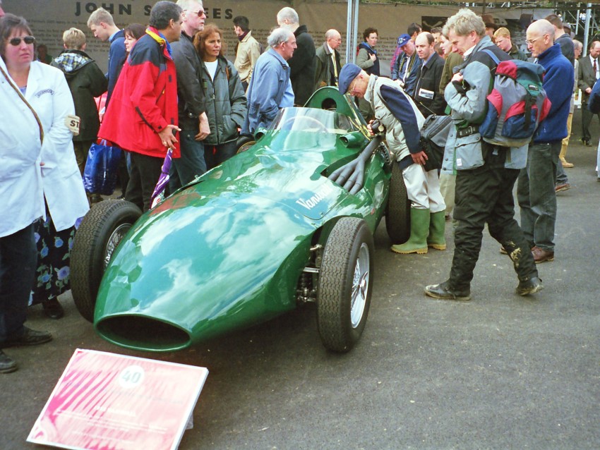 Name:  200_0916_425 Vanwall.jpg
Views: 888
Size:  174.6 KB