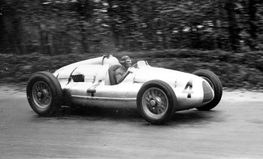 Name:  138_1002_04 Auto Union Nuvolari.jpg
Views: 646
Size:  142.4 KB