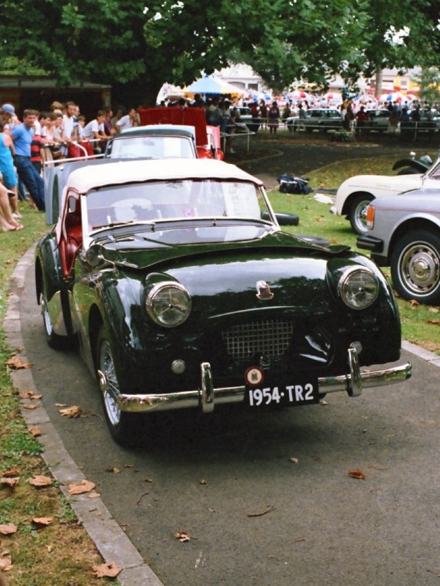 Name:  185_0212_213 Triumph TR2.jpg
Views: 1086
Size:  159.8 KB