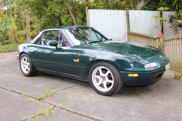 Name:  My cars MX5 resized  IMG_0030 (640x427).jpg
Views: 3982
Size:  122.0 KB