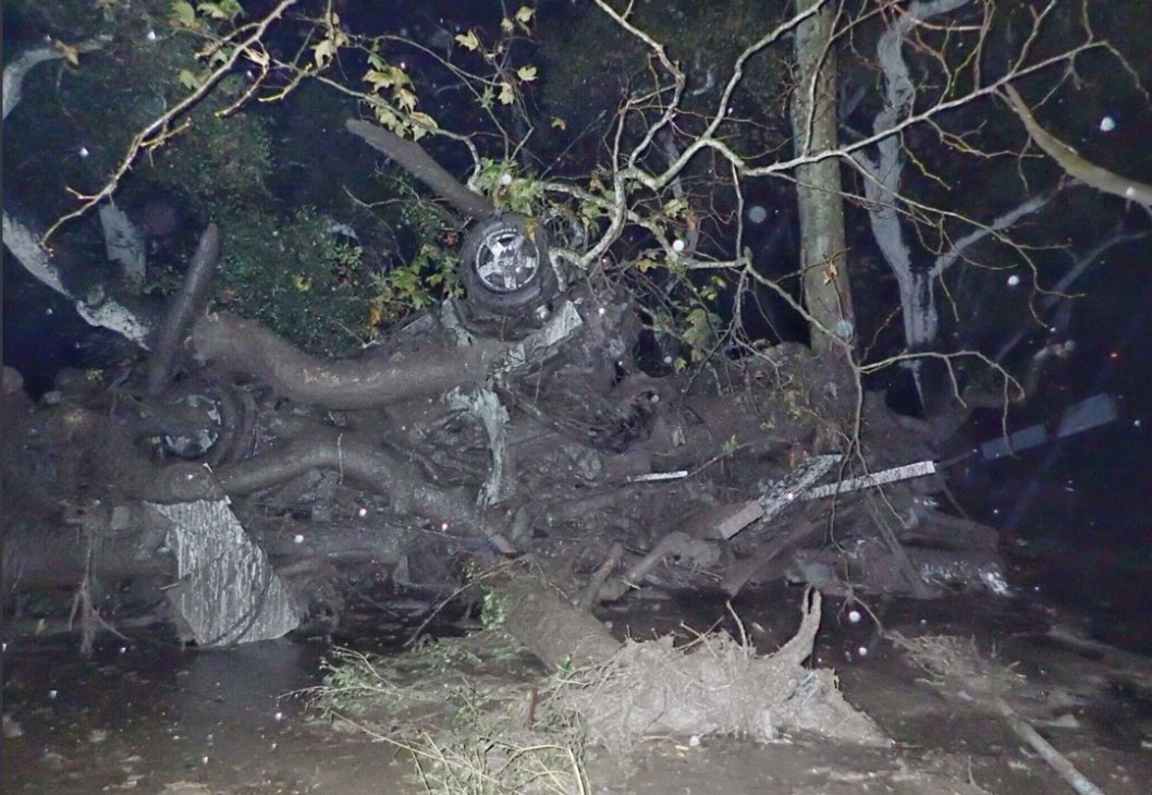 Name:  -Montecito-Flood-Wrecked-Vehicle.jpg
Views: 806
Size:  174.3 KB