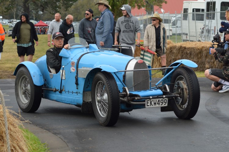 Name:  218_0204_064 Bugatti.JPG
Views: 535
Size:  158.1 KB