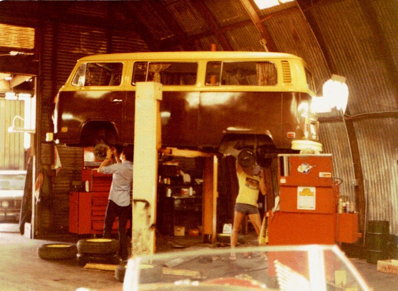 Name:  Healey trip 1982 #52 The VW at Jim Manns workshop CCI10032016_0001 (800x585).jpg
Views: 999
Size:  161.0 KB