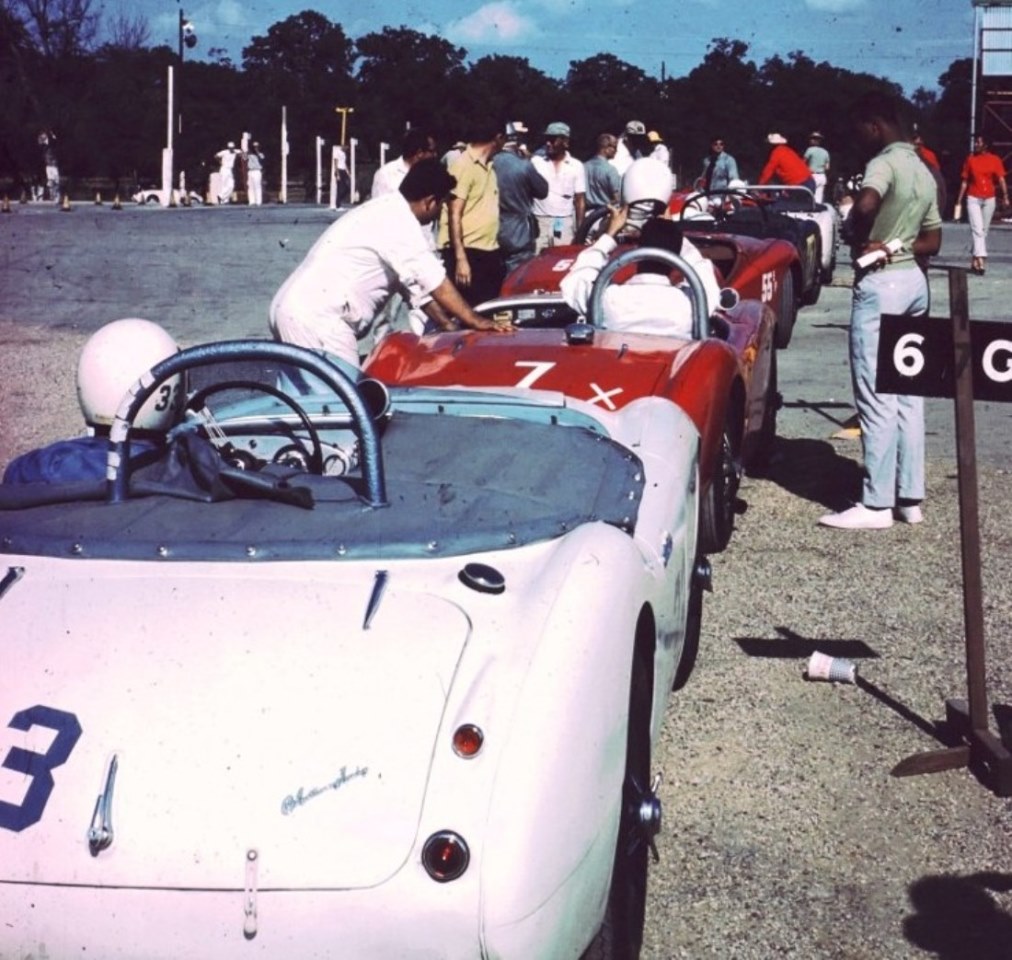 Name:  '62,%20AUSTIN%20HEALEY%2033,%20AUGUST.jpg
Views: 2193
Size:  185.4 KB