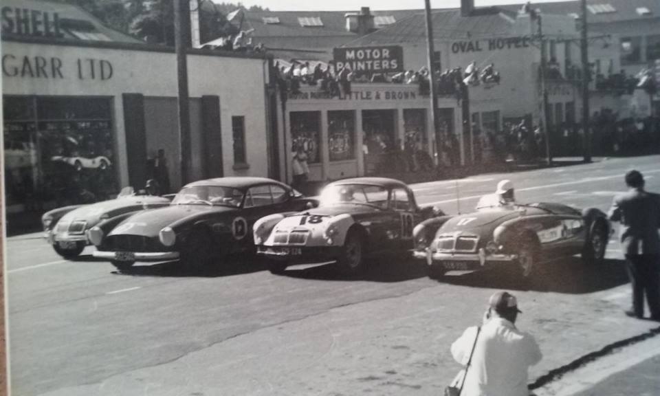 Name:  Motor racing Dunedin #14 1960 Festival Saloon and Sports MGA's and De Joux John Holmes .jpg
Views: 1132
Size:  57.1 KB